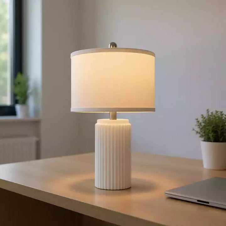 luminaria-ceramica-bege-textura-canelada-sofisticada