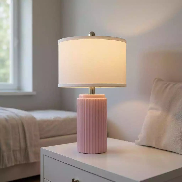 ceramica-rosa-luminaria-artesanal-presenca-marcante