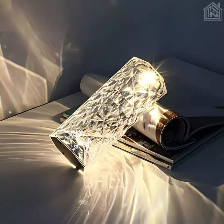 vista-lateral-luminaria-de-mesa-led-cristal
