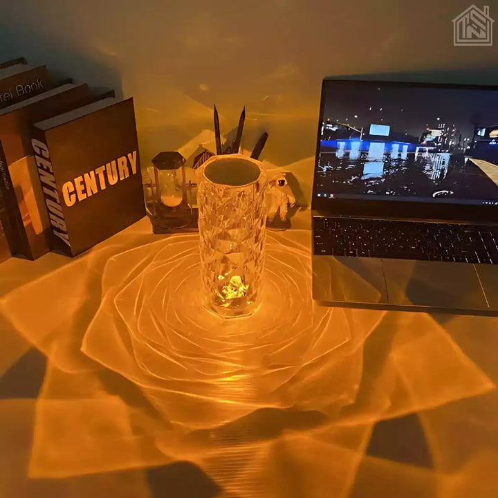 vista-superior-vista-lateral-luminaria-de-mesa-led-cristal-luz-quente