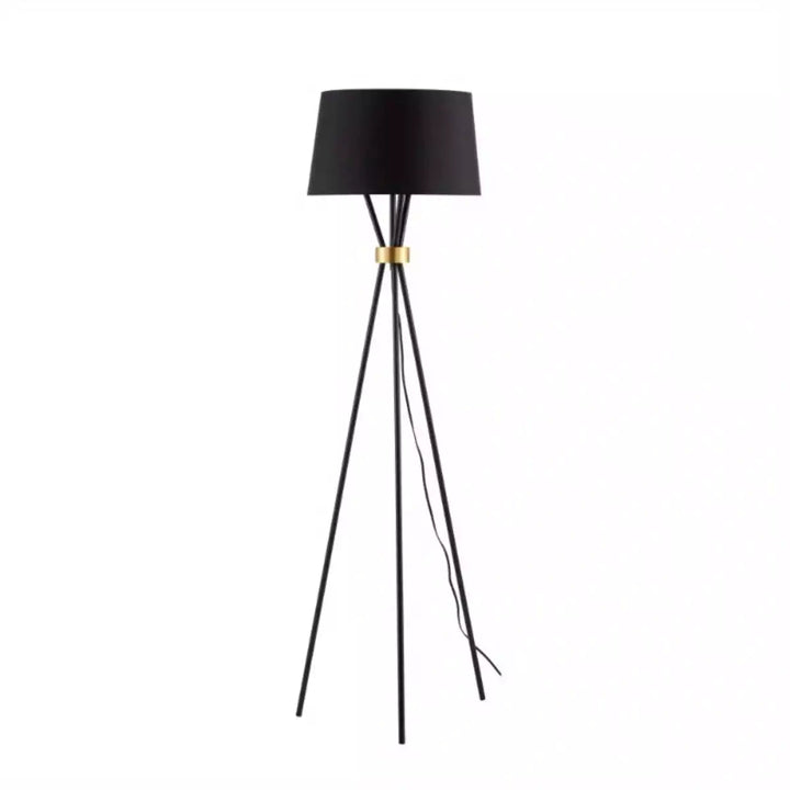 abajur-grande-para-sala-com-detalhes-dourados