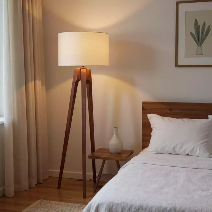 abajur-de-chao-elance-castanho-decoracao-luxo-maisonelle