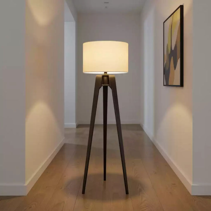 abajur-de-chao-preto-ambientes-minimalista-maisonelle